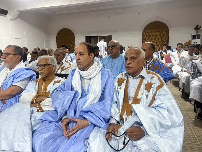 الصفوفُ الأولى من الحضور.